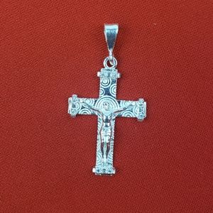 925 sterling silver Crucifix‎ pendant/ Jesucristo de plata fina 925